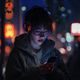 杏吧探花用户夜猫子阿杰的头像，男性，夜间使用手机的场景